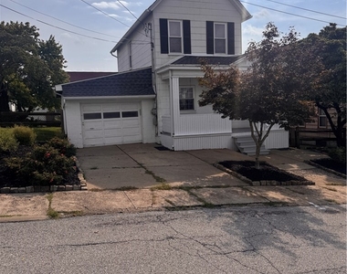 531 Bluff St - Photo Thumbnail 1