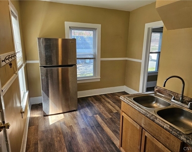 99 Owasco Street - Photo Thumbnail 3
