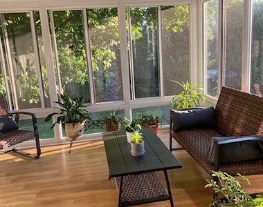 383 Northfield Way - Photo Thumbnail 5