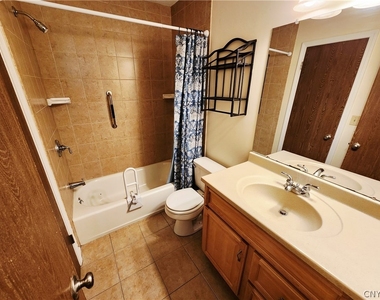 8214 Honeysuckle Drive - Photo Thumbnail 21