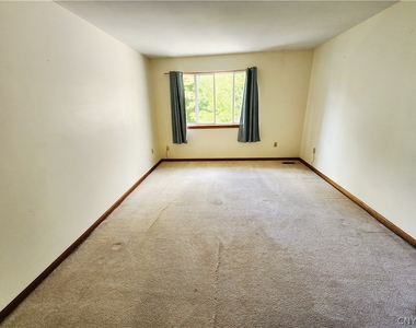 8214 Honeysuckle Drive - Photo Thumbnail 18