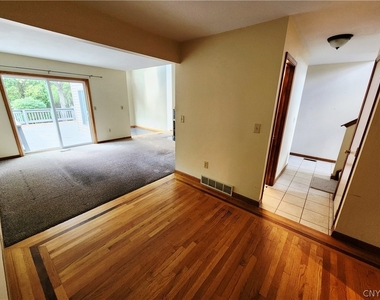 8214 Honeysuckle Drive - Photo Thumbnail 9