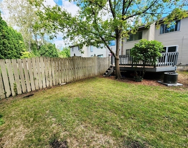 8214 Honeysuckle Drive - Photo Thumbnail 29