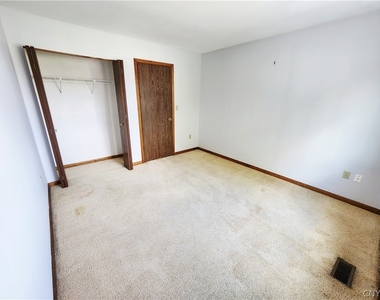 8214 Honeysuckle Drive - Photo Thumbnail 24