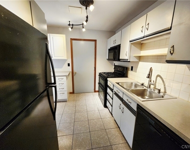 8214 Honeysuckle Drive - Photo Thumbnail 11