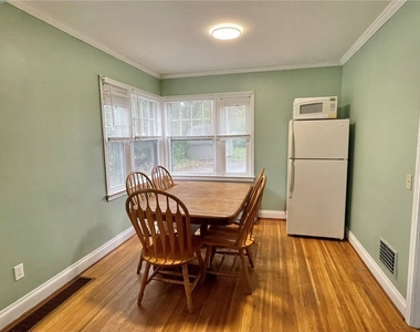 1680 Mount Hope Avenue - Photo Thumbnail 9
