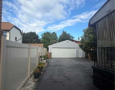 94 Reo Avenue - Photo Thumbnail 3