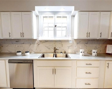 94 Reo-lower Avenue - Photo Thumbnail 9