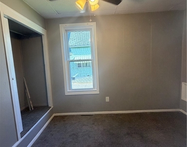 94 Reo Avenue - Photo Thumbnail 16