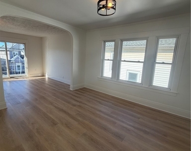 292 Hartwell - Photo Thumbnail 9