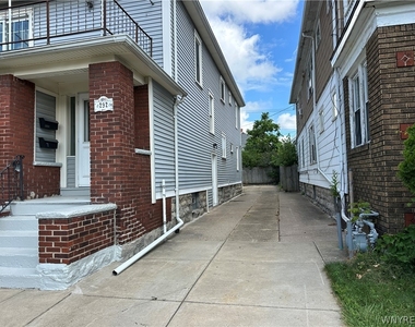 292 Hartwell - Photo Thumbnail 12
