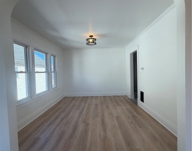 292 Hartwell - Photo Thumbnail 8