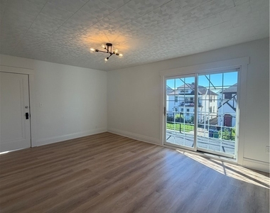 292 Hartwell - Photo Thumbnail 3