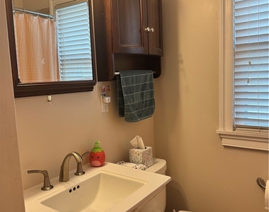 1108 Parkside Avenue - Photo Thumbnail 7