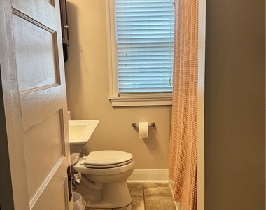 1108 Parkside Avenue - Photo Thumbnail 6