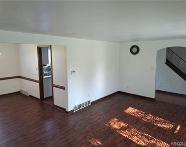 150 Gregory Place - Photo Thumbnail 15