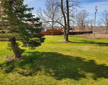 150 Gregory Place - Photo Thumbnail 1