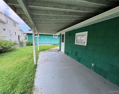 685 Longmeadow Road - Photo Thumbnail 29