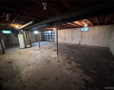 685 Longmeadow Road - Photo Thumbnail 24