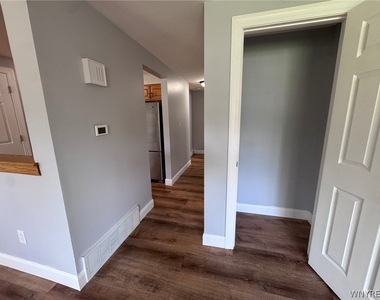 685 Longmeadow Road - Photo Thumbnail 12