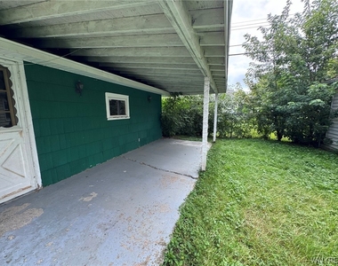 685 Longmeadow Road - Photo Thumbnail 31