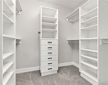 264 Lakefront Boulevard - Photo Thumbnail 32