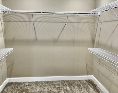 321 The Villas Way - Photo Thumbnail 6