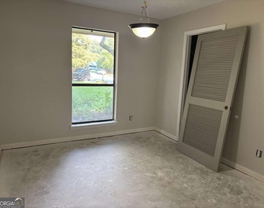 3 Parkmont Trace - Photo Thumbnail 11
