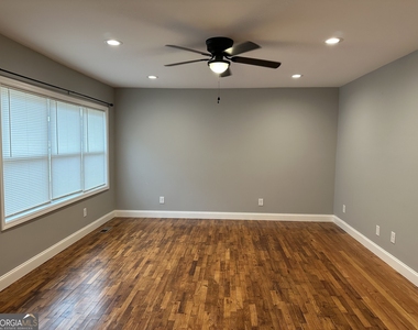 6250 West Avenue - Photo Thumbnail 7