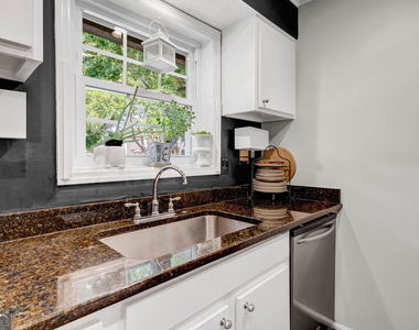 6905 Park Avenue - Photo Thumbnail 10