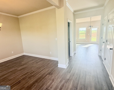 145 Hounds Way - Photo Thumbnail 3