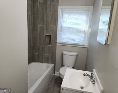 1444 Boulevard Lorraine Sw - Photo Thumbnail 20