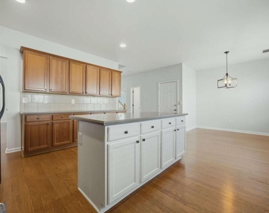 1851 Brighton Boulevard Se - Photo Thumbnail 14