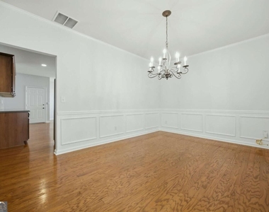 1851 Brighton Boulevard Se - Photo Thumbnail 5