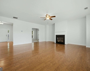 1851 Brighton Boulevard Se - Photo Thumbnail 10