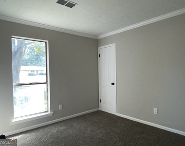 8759 Embrey Drive - Photo Thumbnail 12