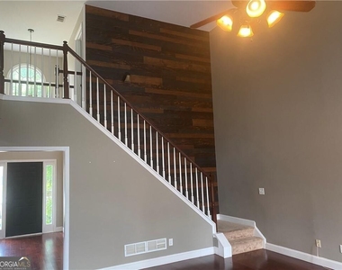 3470 Maple Terrace Drive - Photo Thumbnail 7