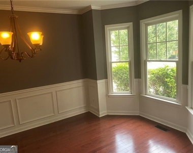 3470 Maple Terrace Drive - Photo Thumbnail 2