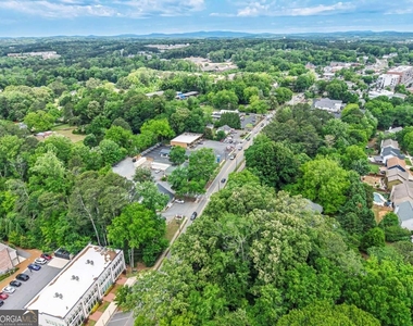 9040 Main Street - Photo Thumbnail 32