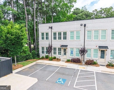 9040 Main Street - Photo Thumbnail 25
