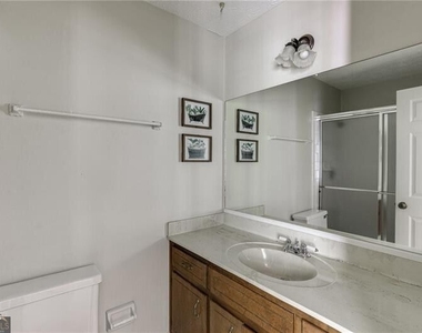 766 Chesterfield Drive - Photo Thumbnail 32