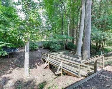 766 Chesterfield Drive - Photo Thumbnail 35