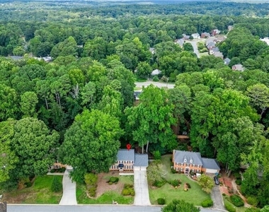 766 Chesterfield Drive - Photo Thumbnail 43