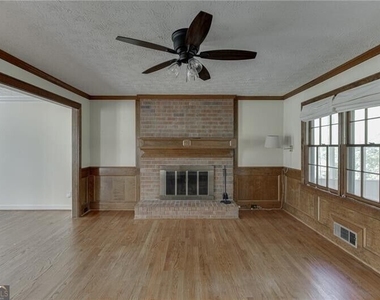 766 Chesterfield Drive - Photo Thumbnail 8