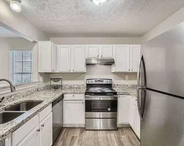 5485 Tunbridge Wells Road - Photo Thumbnail 4
