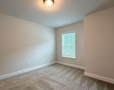 3235 Cherry Grove Way - Photo Thumbnail 23