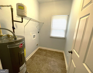 994 Sims Street - Photo Thumbnail 10