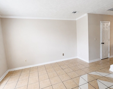 6714 Colchester Place - Photo Thumbnail 2