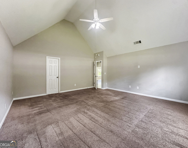 1017 Maris Lane - Photo Thumbnail 11