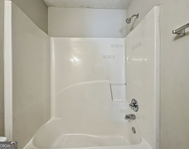 1017 Maris Lane - Photo Thumbnail 18